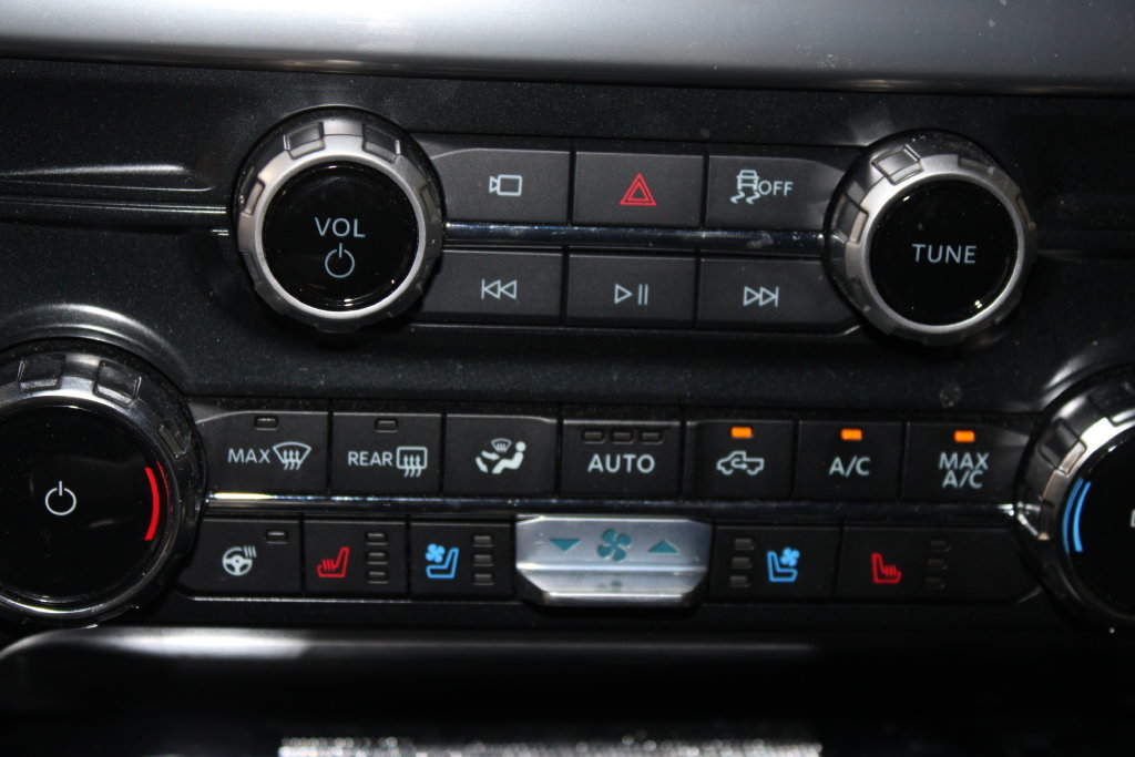Used 2025 Ford F150 Lariat w/ Equipment Group 502A High AWD/4WD image 29