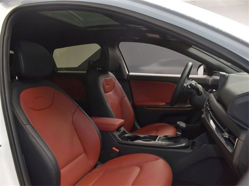 Certified 2025 Kia K4 GT-Line Turbo image 12