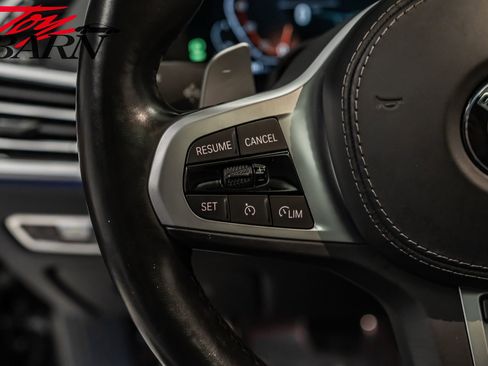 Used 2022 BMW X7 xDrive40i w/ M Sport Package image 32