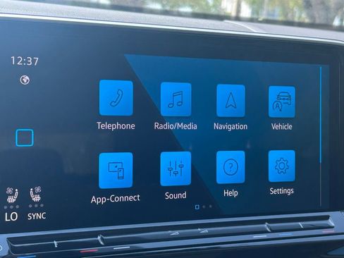 New 2026 Volkswagen Atlas SE FWD image 15