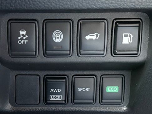Used 2019 Nissan Rogue SV AWD/4WD image 23