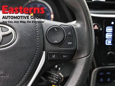 Used 2019 Toyota Corolla LE FWD image 16