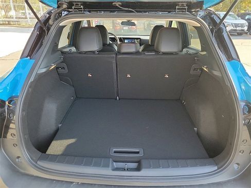 New 2025 Nissan Kicks SR image 13