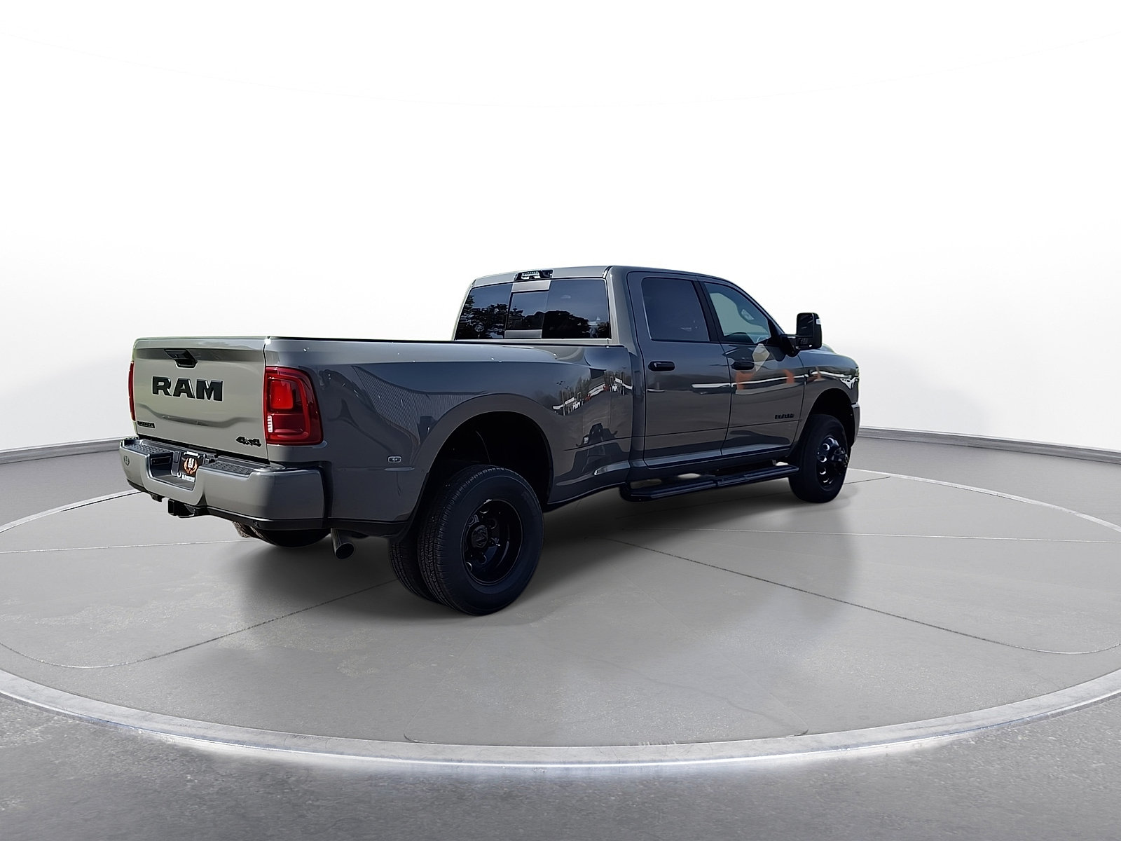 New 2026 RAM 3500 Big Horn AWD/4WD image 8