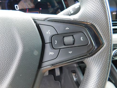Used 2025 Chevrolet TrailBlazer LT FWD image 17