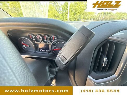 Certified 2024 Chevrolet Silverado 1500 Custom Trail Boss w/ Dark Appearance Package AWD/4WD image 15