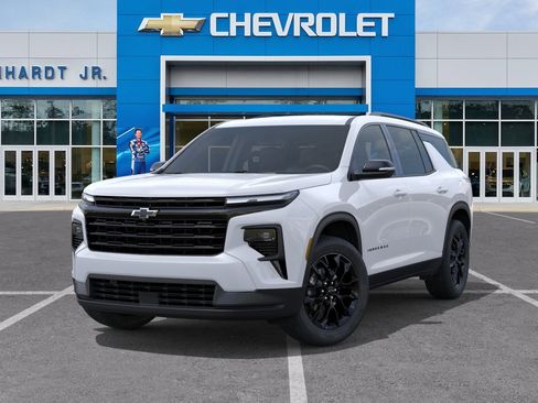 New 2026 Chevrolet Traverse LT FWD image 8