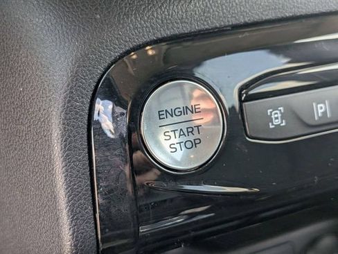 Used 2024 Ford Escape Platinum AWD/4WD image 21