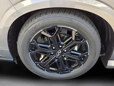 New 2026 INFINITI QX80 4WD image 24