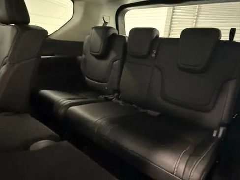 New 2026 Nissan Armada SV image 16