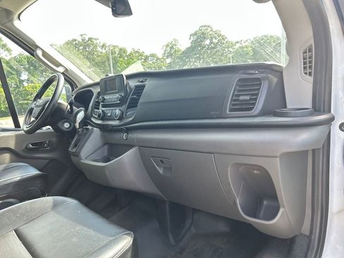 Used 2023 Ford Transit 250 Medium Roof RWD image 15