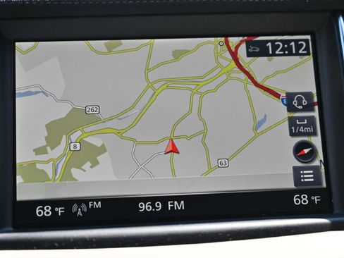 Used 2023 INFINITI QX50 Sensory image 2