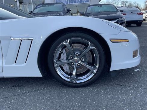 Used 2012 Chevrolet Corvette Grand Sport w/ 3LT Preferred Equipment Group image 9