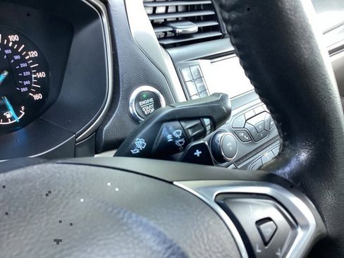 Used 2017 Ford Fusion SE image 42