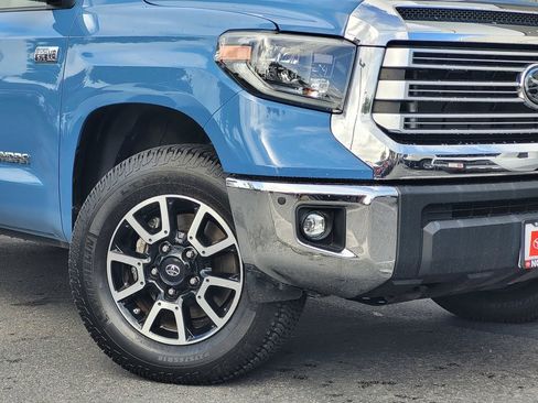 Used 2021 Toyota Tundra Limited w/ Limited Premium Package AWD/4WD image 4