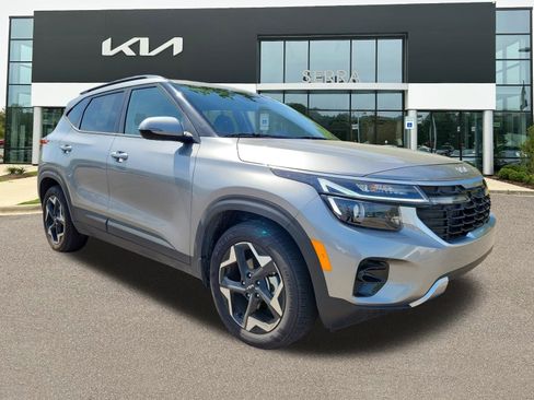 Used 2025 Kia Seltos S FWD image 1