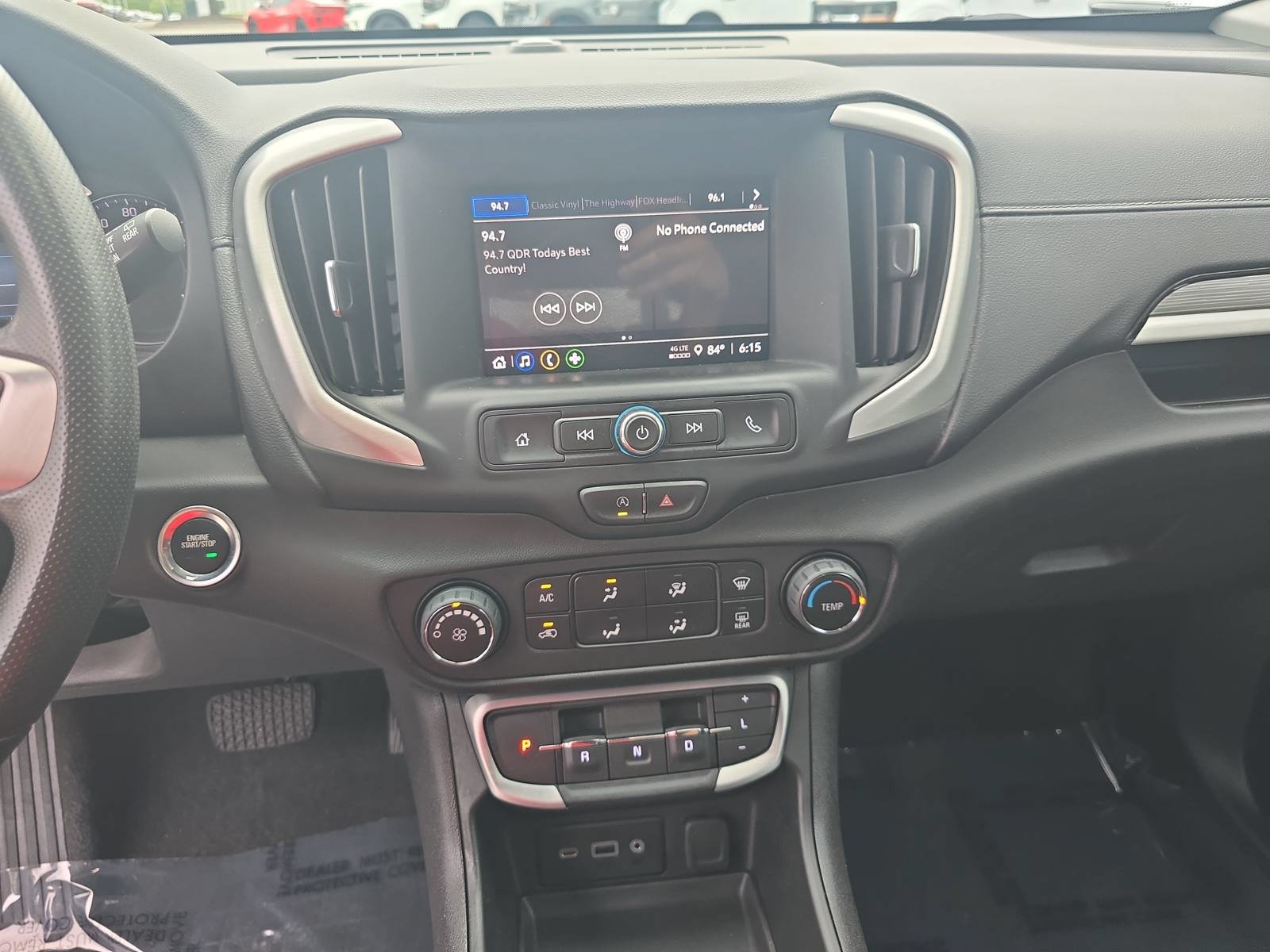 Used 2024 GMC Terrain SLE w/ Elevation Edition FWD image 19