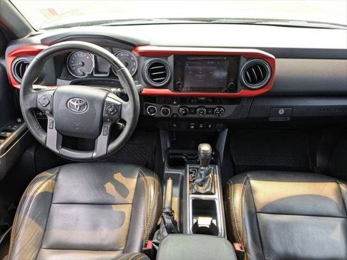 Certified 2018 Toyota Tacoma TRD Sport image 14