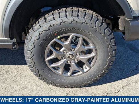 New 2025 Ford Bronco Badlands image 8
