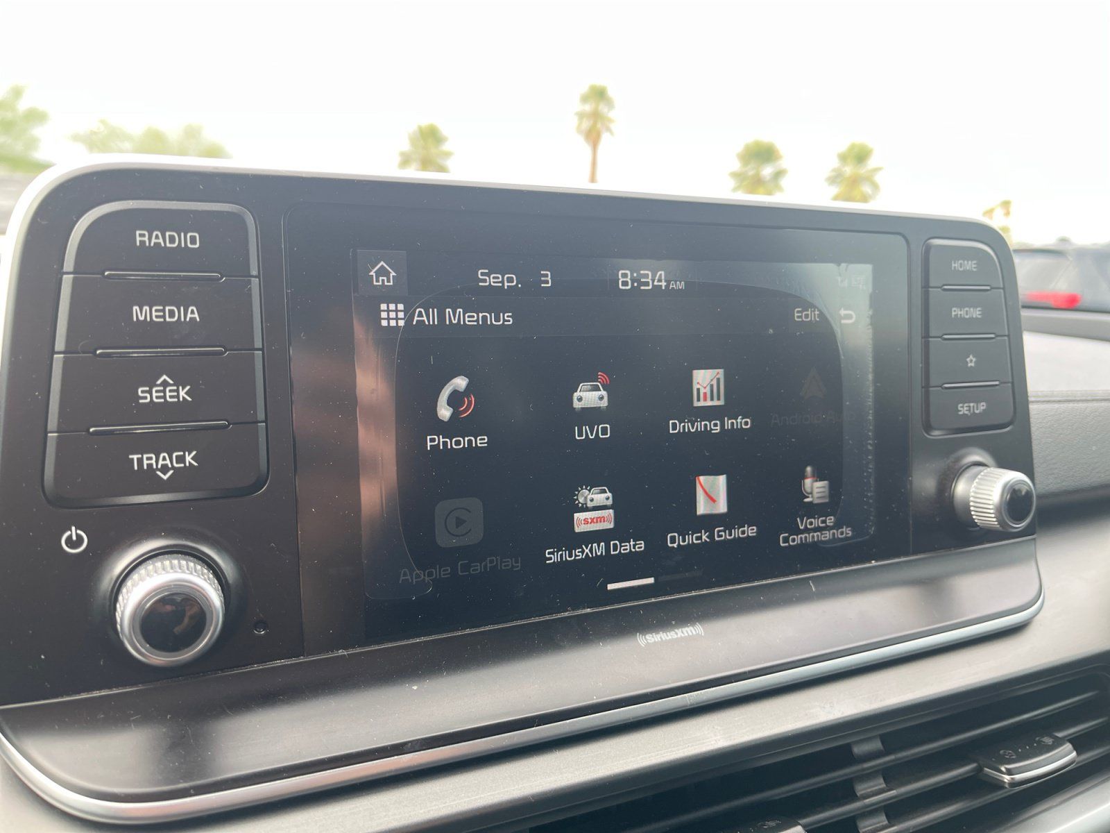 Used 2020 Kia Telluride LX FWD image 23