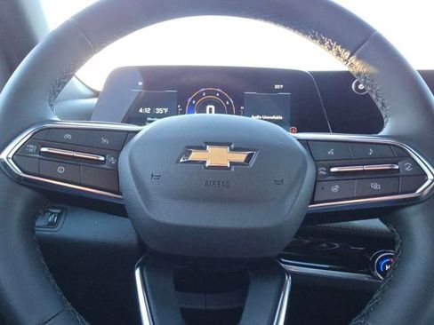 New 2026 Chevrolet Equinox LT w/ Convenience Package II image 15