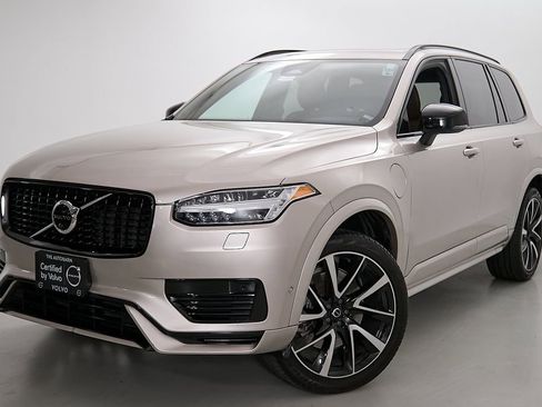 Certified 2023 Volvo XC90 T8 Plus w/ Protection Package AWD/4WD image 2