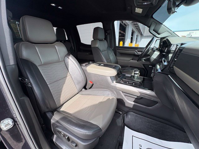 Used 2022 Chevrolet Silverado 1500 ZR2 w/ Technology Package AWD/4WD image 30