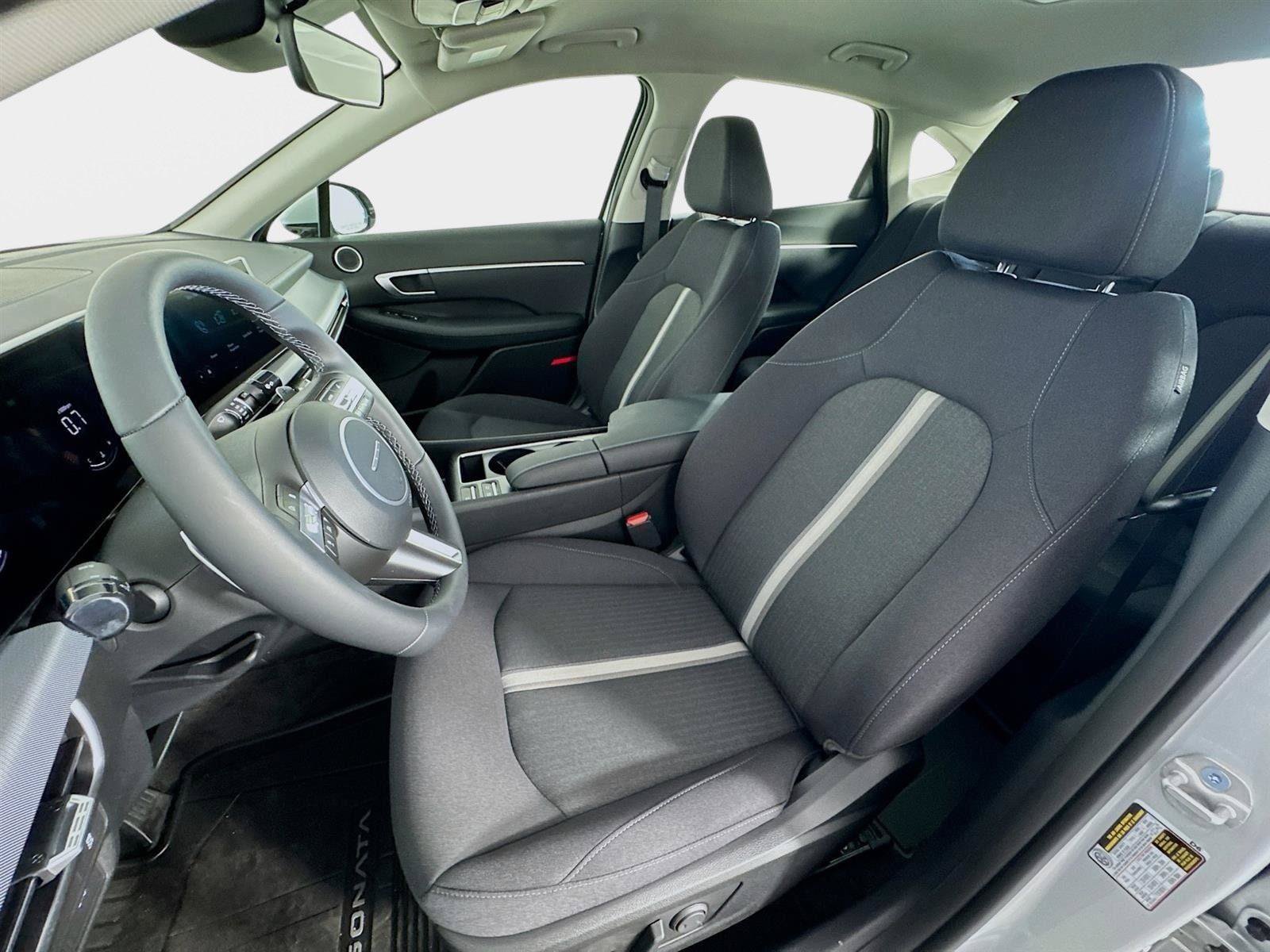 New 2026 Hyundai Sonata SEL FWD image 11