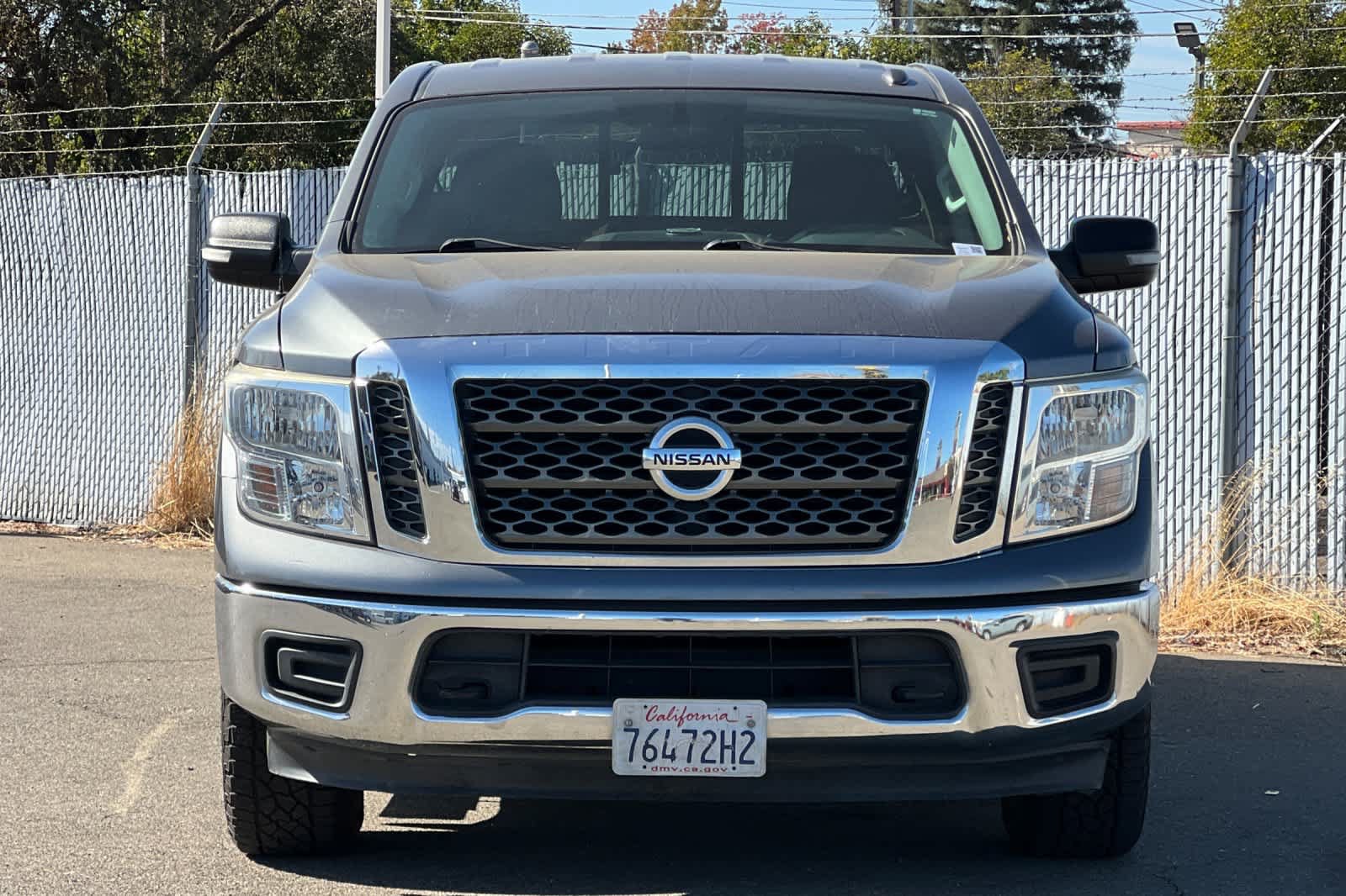 Used 2017 Nissan Titan SV AWD/4WD image 8