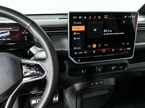 New 2025 Volkswagen ID. Buzz Pro S image 13