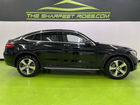 Used 2017 Mercedes-Benz GLC 300 4MATIC Coupe w/ Premium 2 Package image 11