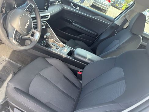 Used 2023 Kia K5 LXS image 10