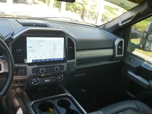 Used 2022 Ford F250 Platinum w/ Tremor Off-Road Package image 20