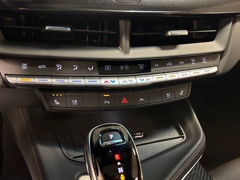 Used 2024 Cadillac CT4 V w/ LPO, ONYX Package image 40