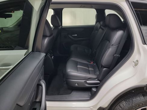 Certified 2025 MAZDA CX-90 3.3 Turbo w/ Select Package image 12