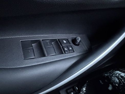 Certified 2025 Toyota Corolla SE image 28