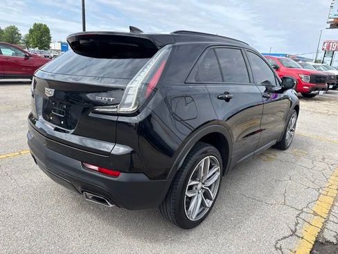 Used 2019 Cadillac XT4 Sport w/ Enhanced Visibility Package FWD image 9