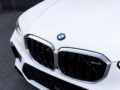 Used 2021 BMW X5 M w/ Executive Package AWD/4WD image 8