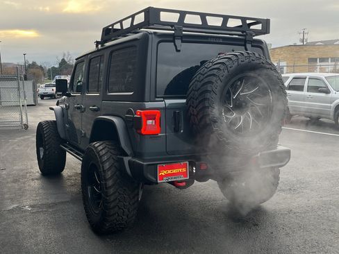 Used 2025 Jeep Wrangler Unlimited Rubicon image 8