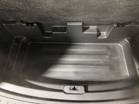 Used 2019 Buick Enclave Premium image 37