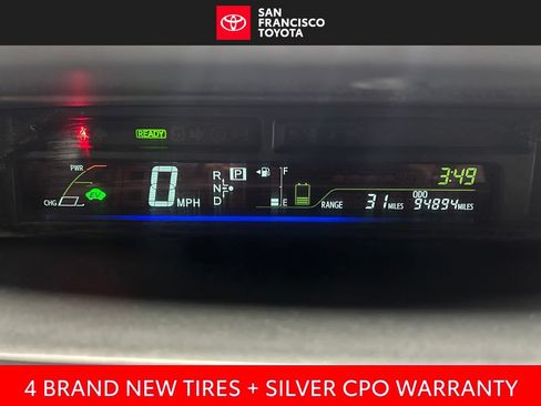 Certified 2017 Toyota Prius V Two FWD image 31
