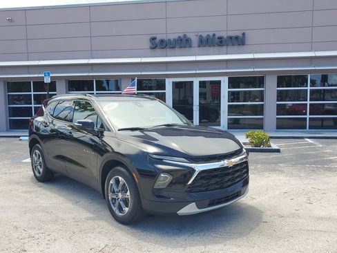 Used 2023 Chevrolet Blazer LT w/ Sound & Technology Package AWD/4WD image 1
