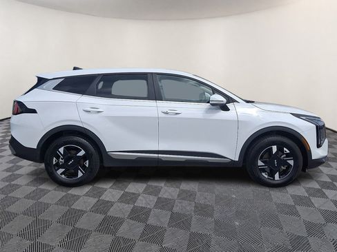 Certified 2026 Kia Sportage LX w/ LX Convenience Package AWD/4WD image 7