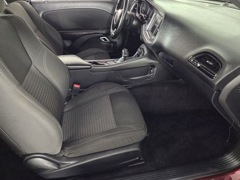 Certified 2018 Dodge Challenger R/T image 24