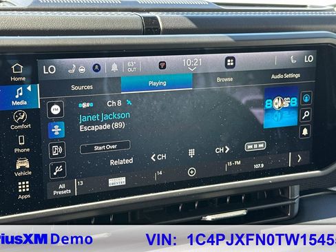 Used 2026 Jeep Wrangler Unlimited Rubicon w/ Steel Bumper Group image 27