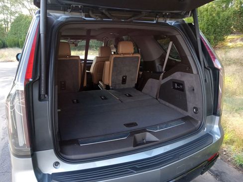 Used 2022 Cadillac Escalade Sport w/ Touring Package image 24