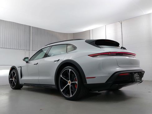 Used 2025 Porsche Taycan 4S image 3