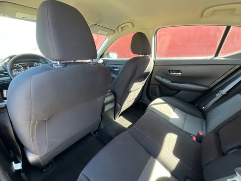 Used 2020 Nissan Sentra SV image 11