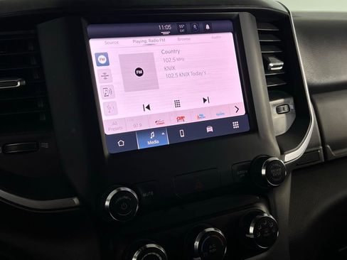 Used 2024 RAM 2500 Big Horn w/ Bed Utility Group image 17