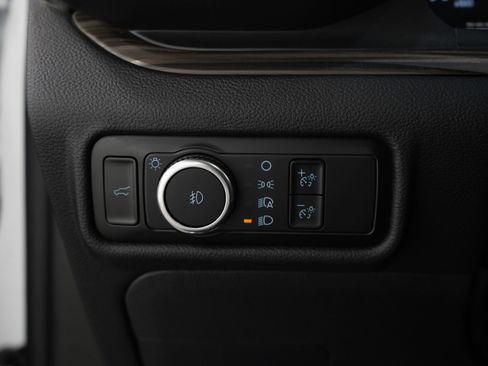 Used 2023 Ford Explorer Limited image 27